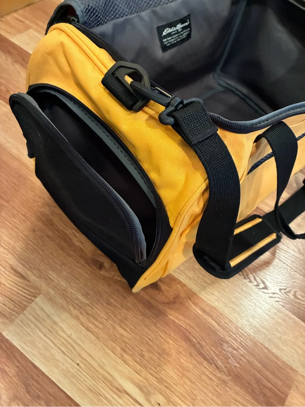 Eddie Bauer Travel Gym Carry-On Duffle Bag Duffel Canvas Hand or Shoulder Carry